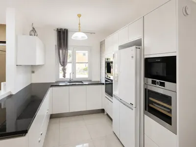 6-Zimmer-Haus kaufen in Gänserndorf – 285 m², € 690.000 – Bild 3 von 17