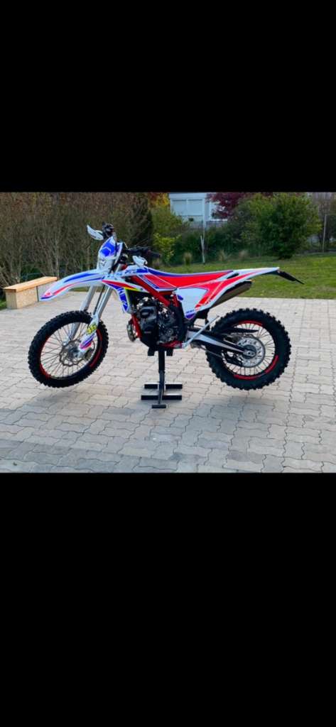 Beta Xtrainer 2T 300 MY22 EU Enduro