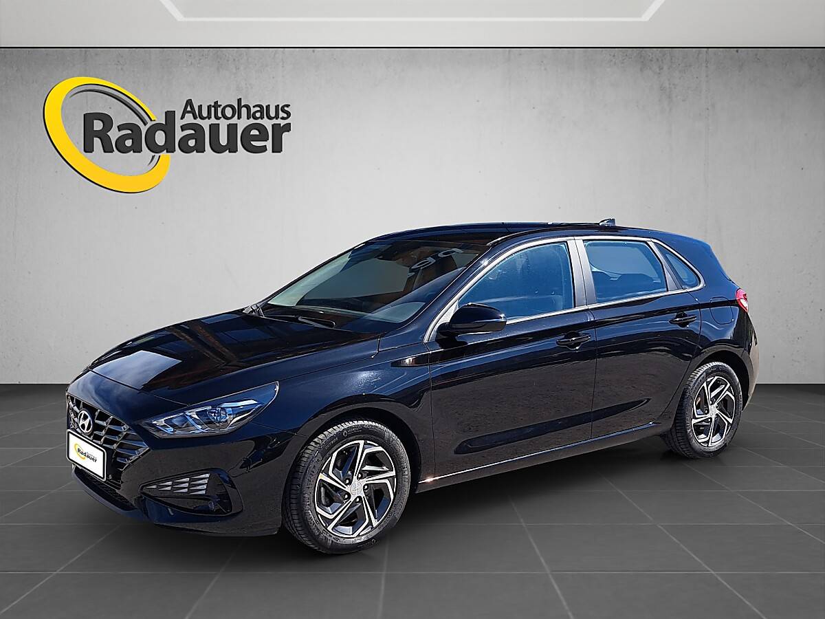 Hyundai i30 1,5 DPI GO