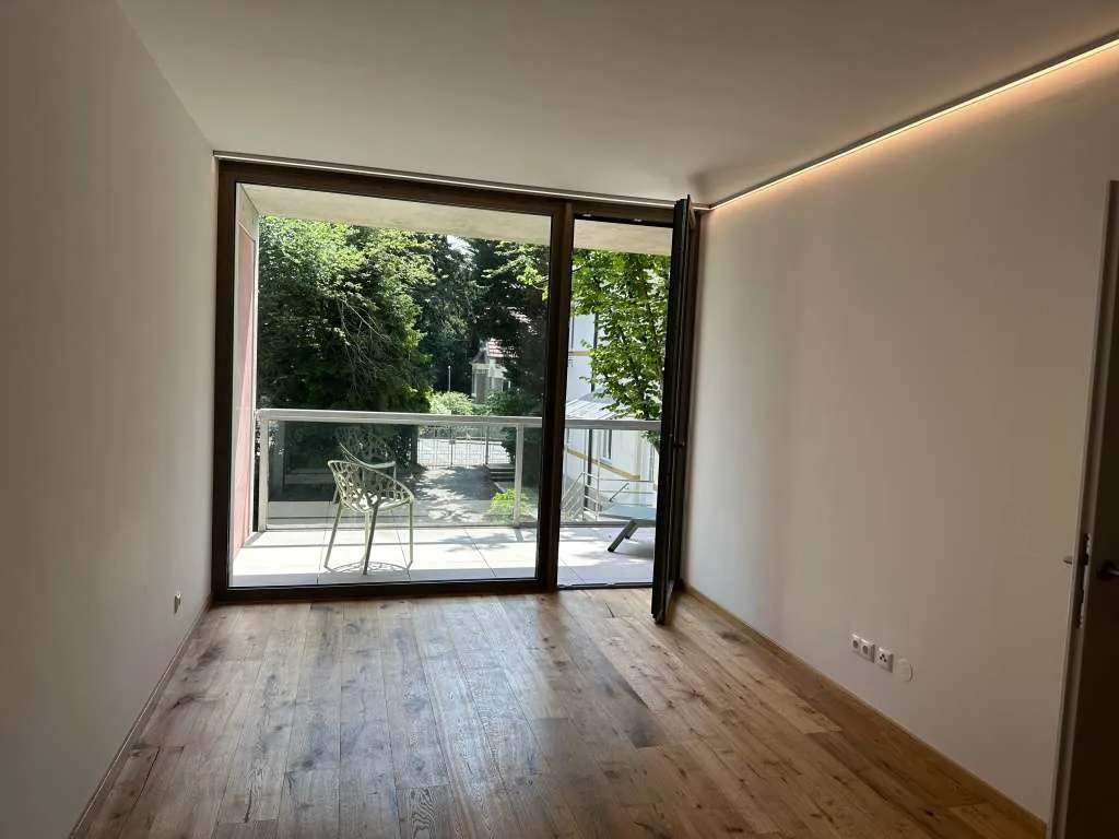 Exklusive Parkwohnung im sicheren Kulturort Pitten | Barrierefrei | 2 Badezimmer - Ansicht 3