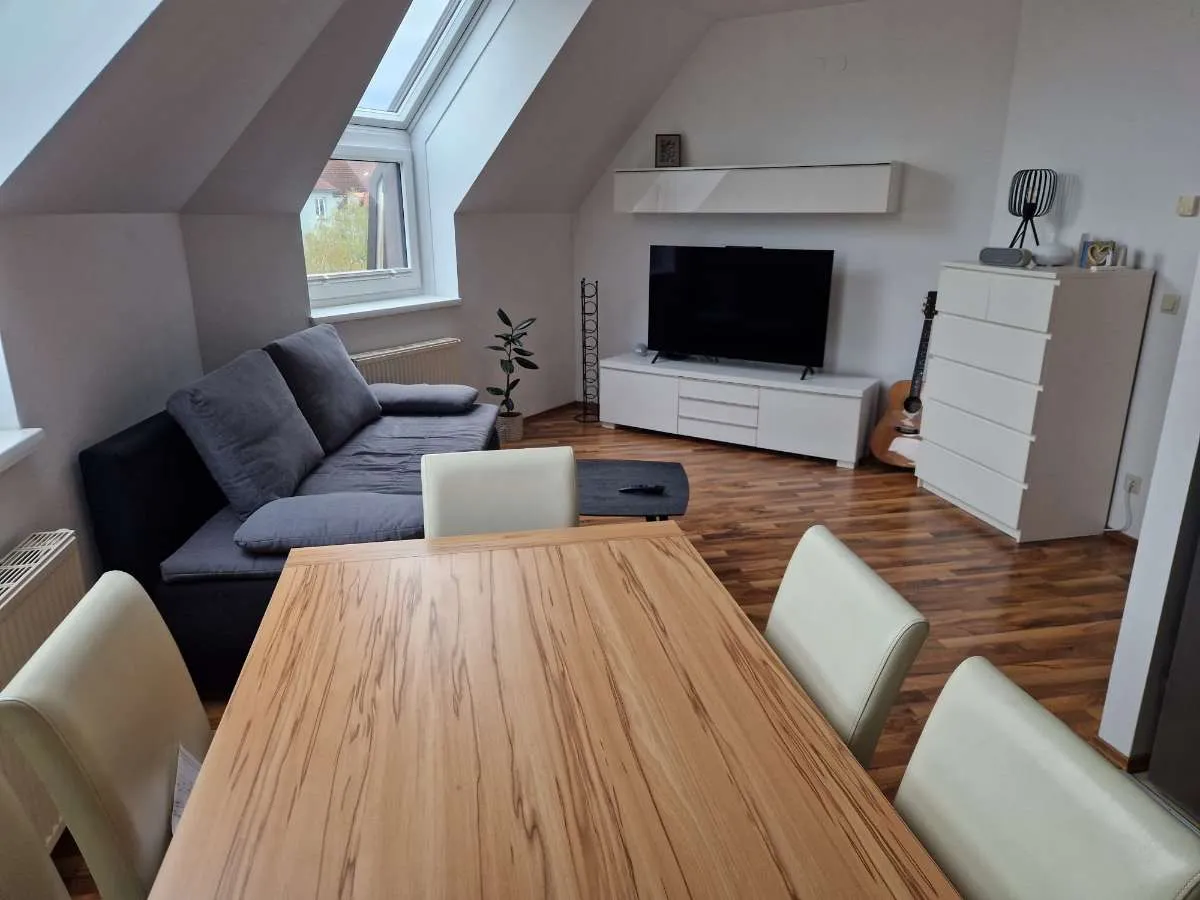 Zentrumsnahe Dachgeschosswohnung - Ansicht 2