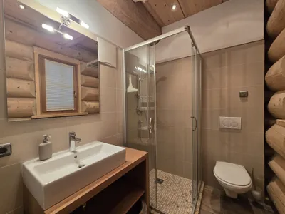 4-Zimmer-Haus mieten in Kitzbühel – 100 m², € 2.150 – Bild 8 von 12
