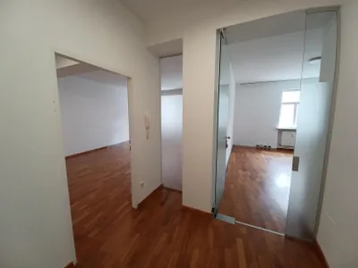 3-Zimmer-Gewerbeimmobilie mieten in Wiener Neustadt – 117 m², € 1.169 – Bild 4 von 10