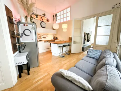 Schöne & voll ausgestattete 108 m² Altbauwohnung zur Zwischenmiete Okt26-Mai27 – Bild 2