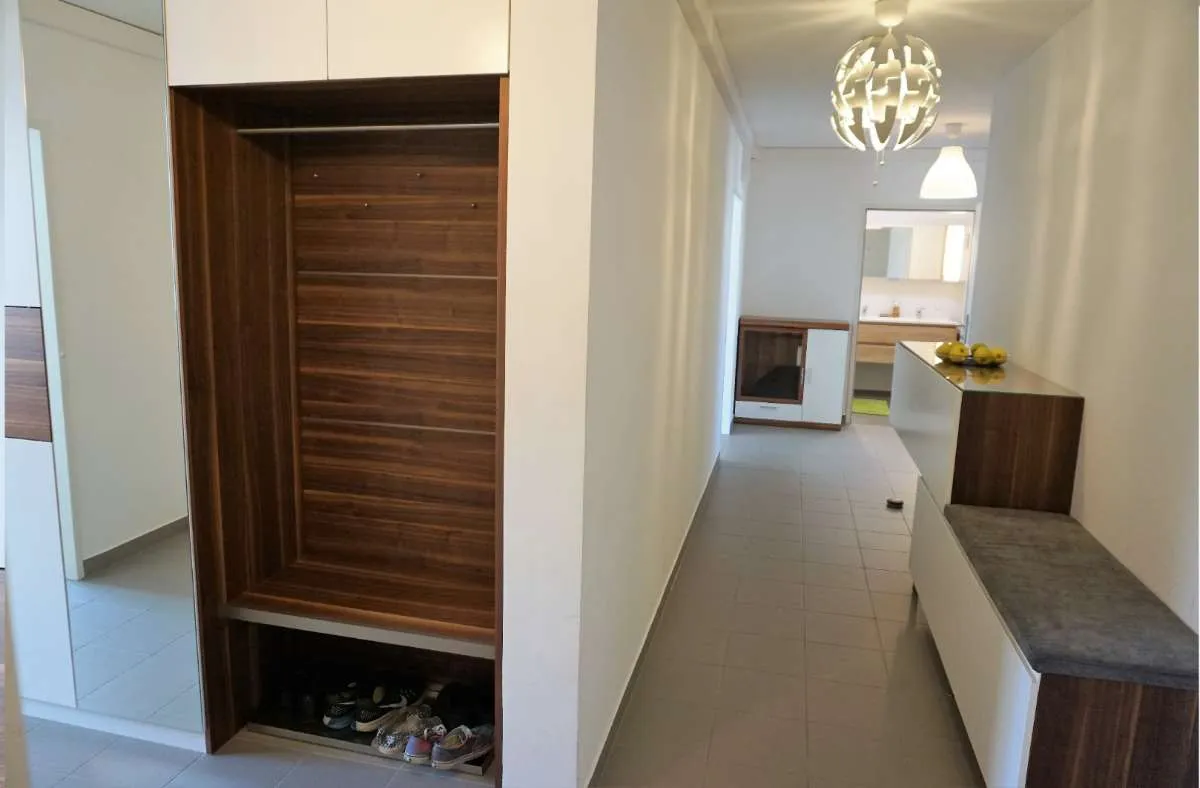 Co-Living Deluxe || Zimmer in lichtdurchfluteter Luxus-WG in zentraler Lage - Veduta 2