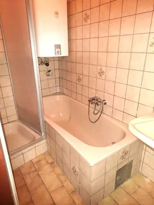 5-Zimmer-Immobilie kaufen in Hollabrunn – 200 m², € 160.000 – Bild 17 von 38