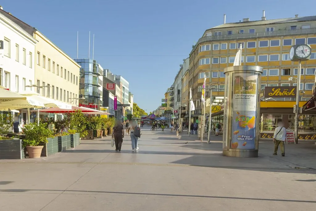 Viktor-Adler-Markt - frequentiertes Geschäftslokal mit Auslage zu vermieten - Ansicht 2