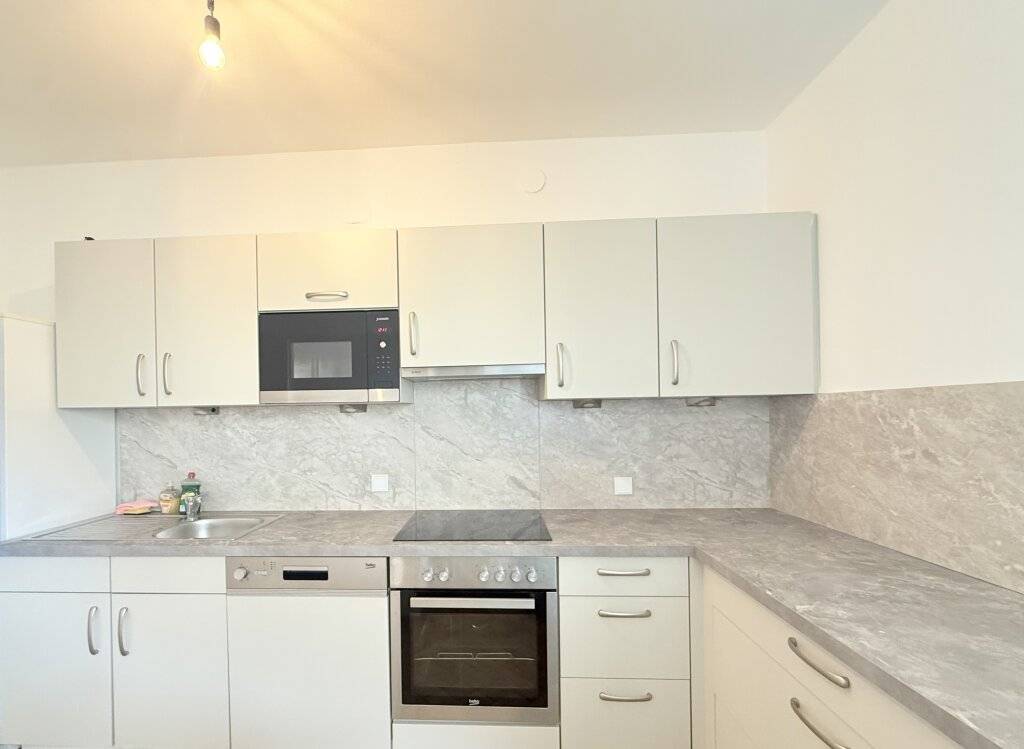 Helle 3-Zimmer-Wohnung mit Loggia, Stellplatz & Aufzug in attraktiver Lage von Eisenstadt – pohled 3