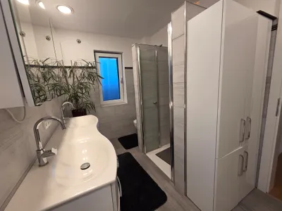 8-Zimmer-Gewerbeimmobilie mieten in Gmunden – 120 m², € 1.800 – Bild 18 von 21