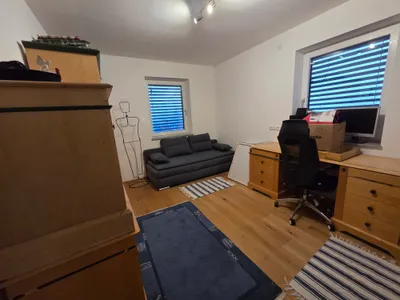 8-Zimmer-Gewerbeimmobilie mieten in Gmunden – 120 m², € 1.800 – Bild 16 von 21