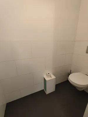 Gewerbeimmobilie mieten in Wien – 243 m², € 2.800 – Bild 12 von 14