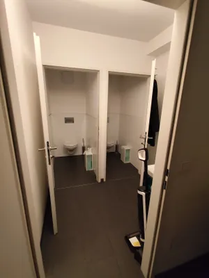 Gewerbeimmobilie mieten in Wien – 243 m², € 2.800 – Bild 14 von 14
