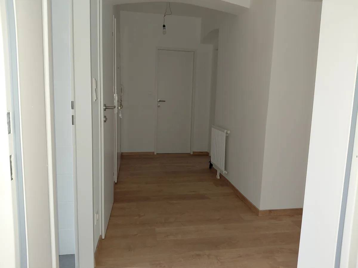 Sanierte Wohnung im 1. Stock - Ansicht 2