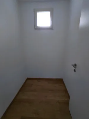 2-Zimmer-Wohnung mieten in Neunkirchen – 71,36 m², € 523 – Bild 11 von 14