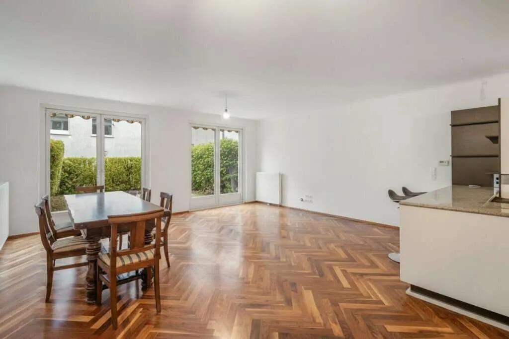 Reihenhaus in Nußdorf mit Garten inklusive Garagenplatz - Widok 2