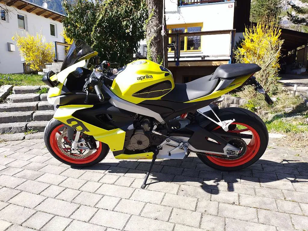Aprilia RS