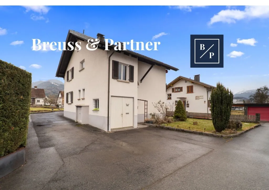 Haus in Rankweil mit Garten, Garage & Bergblick - Renovierungsprojekt mit viel Potential – pohled 2