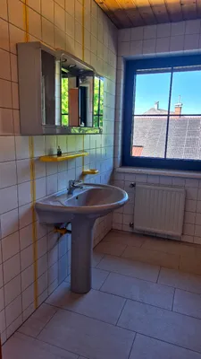 10-Zimmer-Gewerbeimmobilie mieten in Ried im Innkreis – 125 m², € 1.090 – Bild 12 von 24