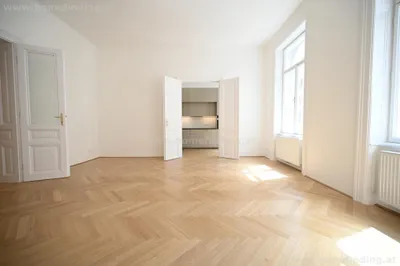 Erstbezug: Altbauwohnung - 6 Zimmer - 3 Bäder - nahe Argentinierstraße - befristet