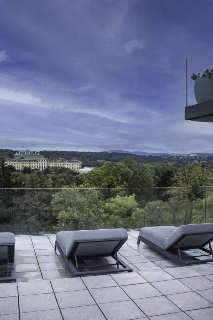 Luxuriös komplett möbliertes Penthouse mit Blick auf Schloss Schönbrunn und Hotelservice - Widok 3
