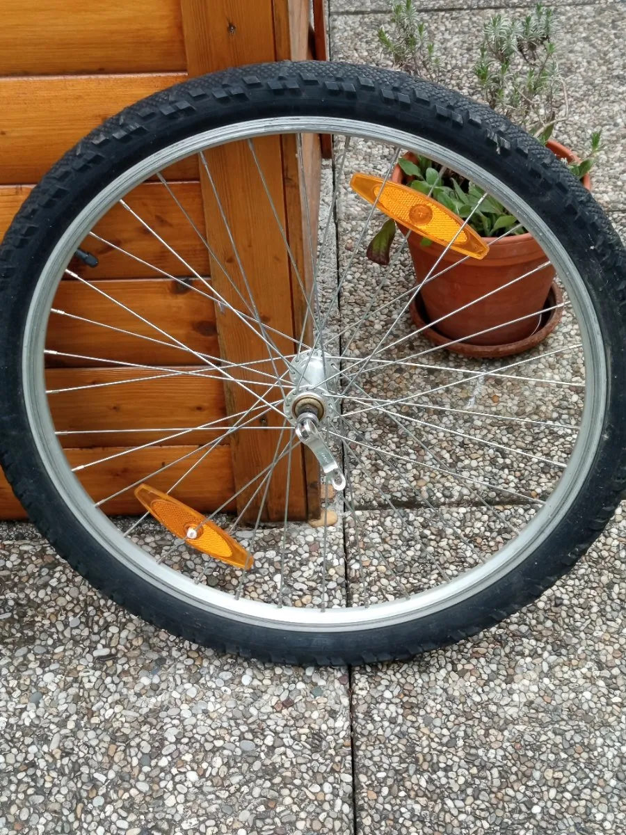 trekkingrad bis 500 euro Prophete ENTDECKER 28 Zoll Trekkingbike mit Altus 24 Gang Kettenschaltung hydraulischen MT200 Scheibenbremsen 40 Lux LED Beleuchtung Alu 48 cm Sport & Freizeit Features_MultipleSections Size:KM Cannondale Quick 3 Step