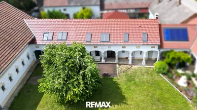 4-Zimmer-Haus kaufen in Gänserndorf – 226 m², € 229.000 – Bild 1 von 27