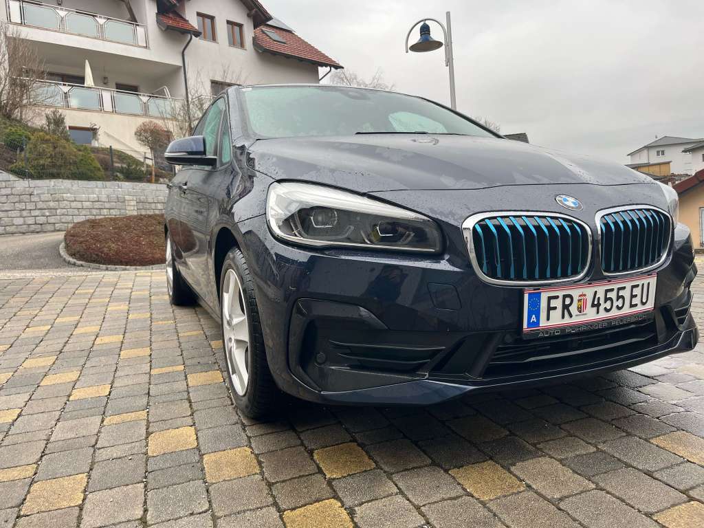 BMW 2er-Reihe 225xe PHEV iPerf. Active Tourer Advantage Aut. SUV / Geländewagen