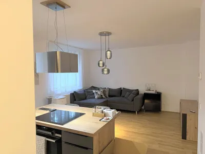 Wohnen wie neu - 73 m² 3-Zimmer mit Designerküche & Lift, Nähe Bahnhof Floridsdorf – Bild 2
