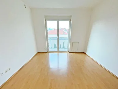 3-Zimmer-Wohnung mieten in Neunkirchen – 82,15 m², € 1.105 – Bild 3 von 10