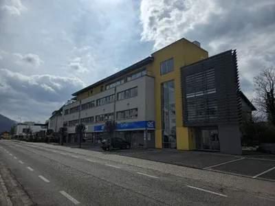 11-Zimmer-Gewerbeimmobilie mieten in Gmunden – 318 m², € 4.458