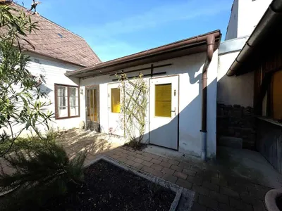 8-Zimmer-Immobilie kaufen in Tulln – 318 m², € 559.000 – Bild 3 von 11