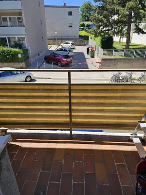 Erstbezug nach Renovierung, nahe Sonnbergmarkt und Obkirchergasse, Garconniere mit Westseitiger Loggia, neue Küche+Bad – Bild 3