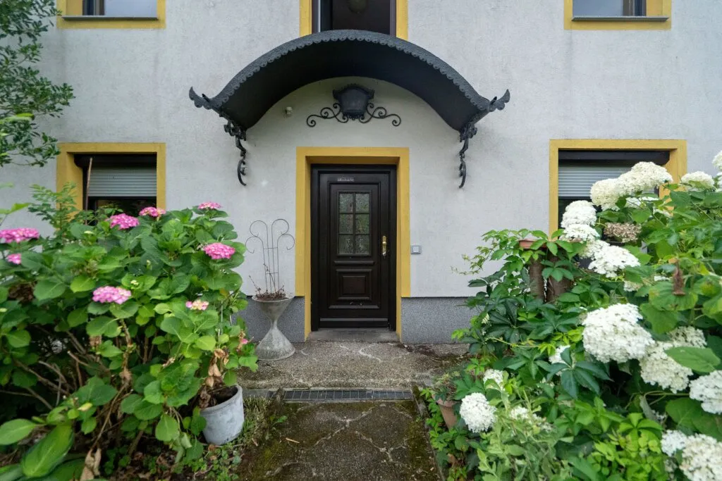 Ihr neues Zuhause in Pesenbach- gepflegtes Ein/Zweifamilienhaus mit Wohlfühlcharakter zu kaufen - Widok 2