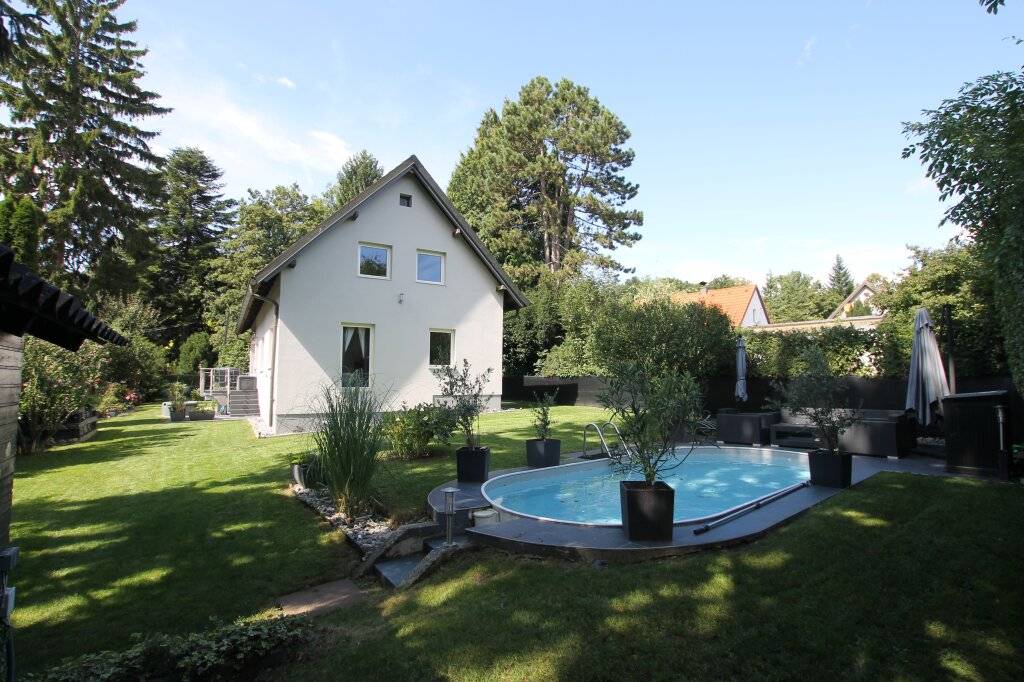 Charmantes, vollsaniertes Einfamilienhaus mit Garten, Pool und Wellnessbereich in Grünruhelage von Pressbaum, Pressbaum