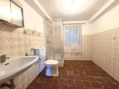 6-Zimmer-Gewerbeimmobilie kaufen in Steyr-Land – 184 m², € 199.000 – Bild 13 von 18