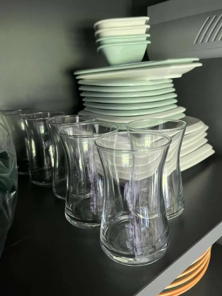 Karaca Teeservice (Türkisch) Weiß Türkis neu, € 45,- (8010 Innere Stadt)