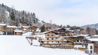 Haus kaufen in Kitzbühel – 724 m², € 2.300.000 – Bild 3 von 4