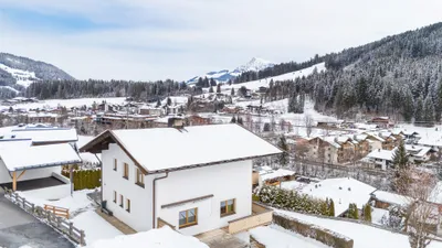 Haus kaufen in Kitzbühel – 724 m², € 2.300.000 – Bild 1 von 4