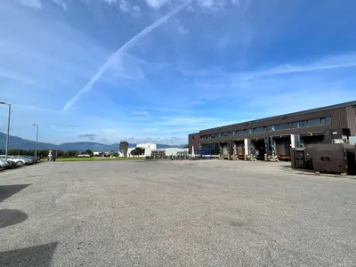 Gewerbeimmobilie mieten in Feldkirch – 1 500 m² – Bild 9 von 11