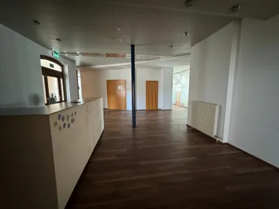 15-Zimmer-Gewerbeimmobilie mieten in Graz – 452 m², € 11 – Bild 9 von 26