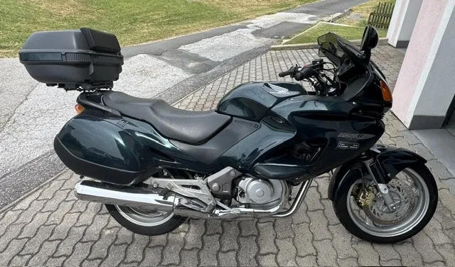 Honda NT