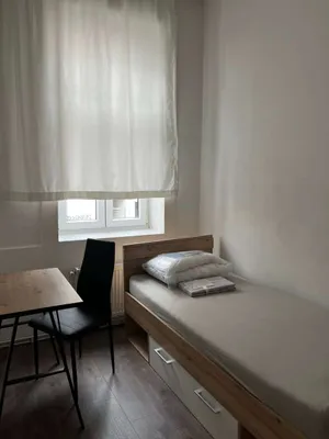 Zimmer in einer Wohngemeinschaft sofort verfügbar – Bild 2