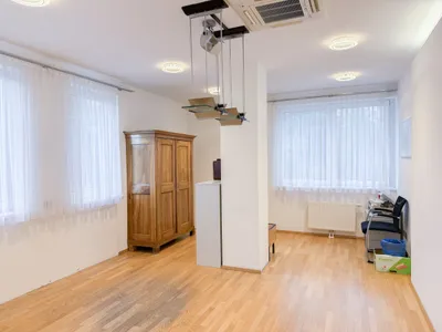 2-Zimmer-Gewerbeimmobilie mieten in Wiener Neustadt – 64 m², € 875 – Bild 2 von 9