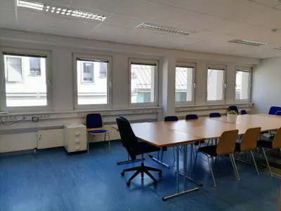 Gewerbeimmobilie mieten in Linz – 169 m², € 1.437