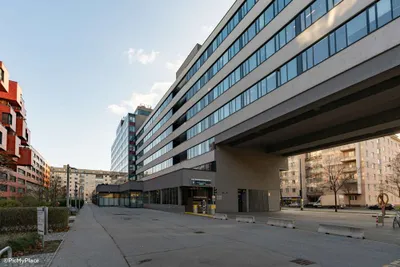Gewerbeimmobilie mieten in Wien – 335 m², € 15 – Bild 2 von 2
