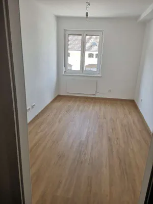 2-Zimmer-Wohnung mieten in Amstetten – 66 m², € 600 – Bild 2 von 8