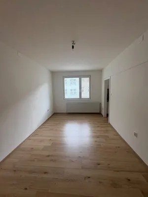renovierte 2-Zimmer-Wohnung mit Lift