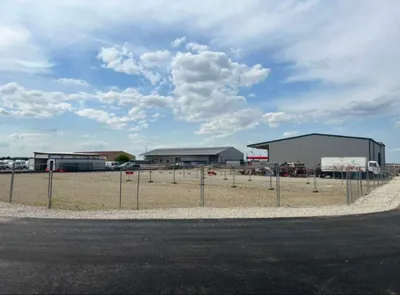 Gewerbeimmobilie mieten in Gänserndorf – 3 000 m², € 1 – Bild 7 von 10