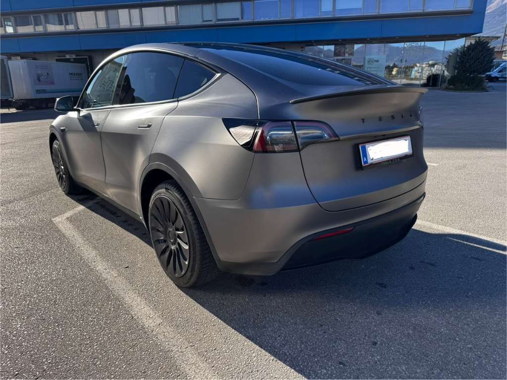 Tesla Model Y Long Range AWD Leasingfähig SUV / Geländewagen