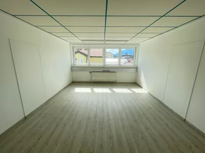2-Zimmer-Gewerbeimmobilie mieten in Salzburg Stadt – 56 m², € 7